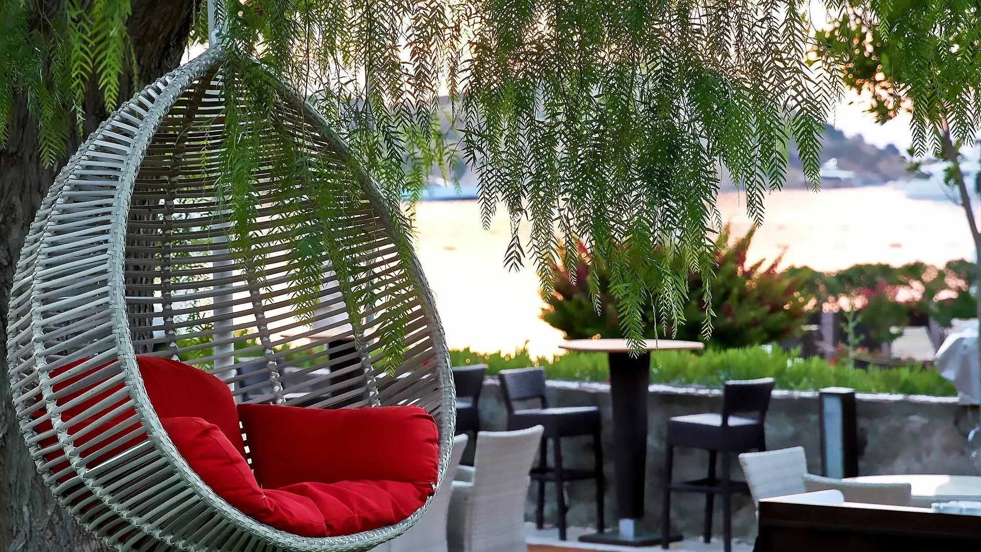 Divan Bodrum Palmira Göltürkbükü 5*,